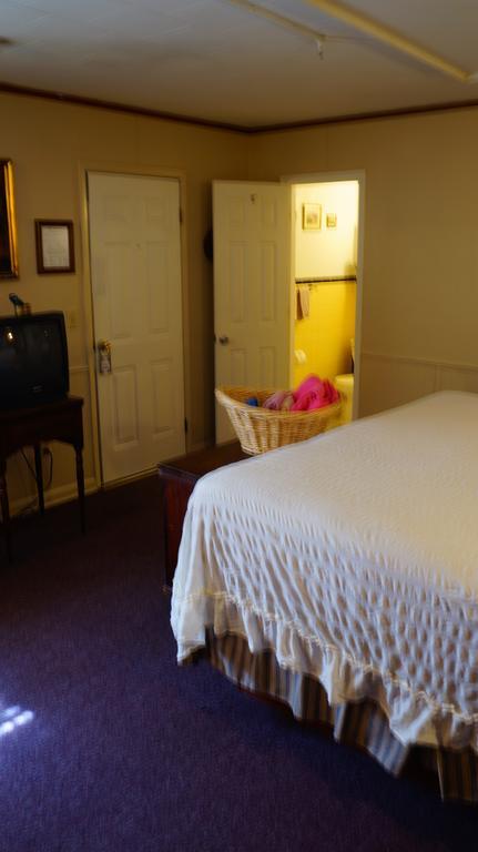 Harbor Haus Inn & Suites Hermann Chambre photo