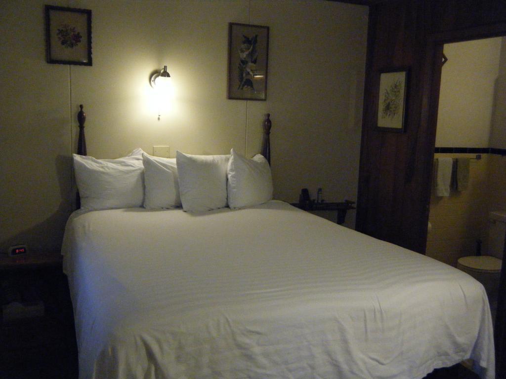 Harbor Haus Inn & Suites Hermann Extérieur photo